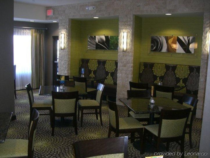 Holiday Inn Express Hays By Ihg Restaurant photo